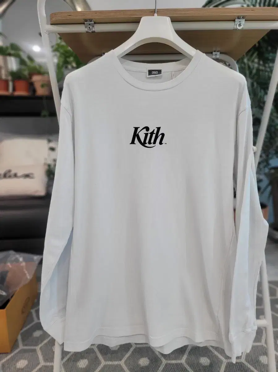 L KITH 키스  긴팔티셔츠